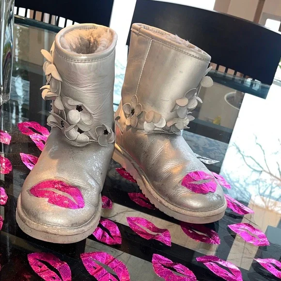 UGG silver metallic floral boots with pink lips! - Picture 3 of 7